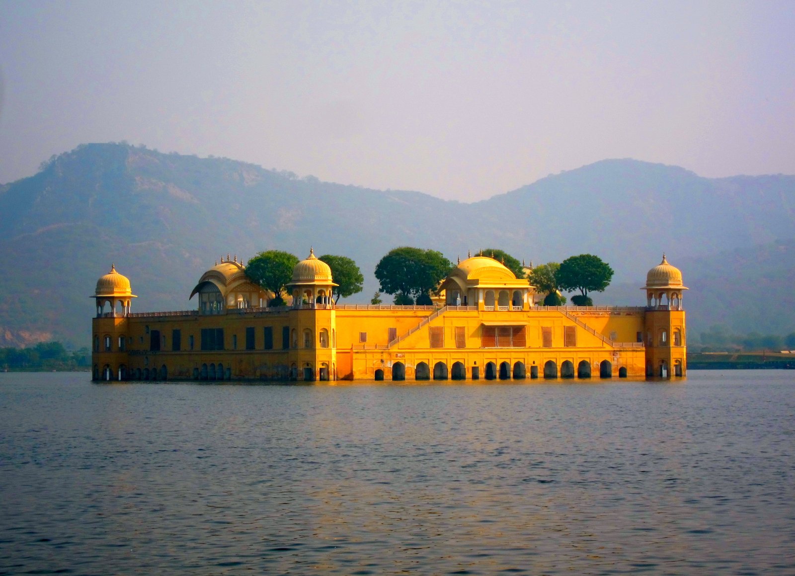 jal-mahal-in-jaipur